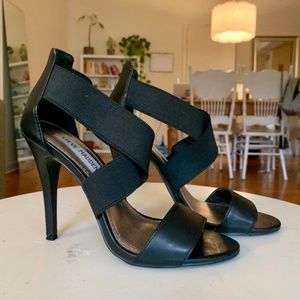 Steve Madden Black Strapy Heels - Size: 5.5